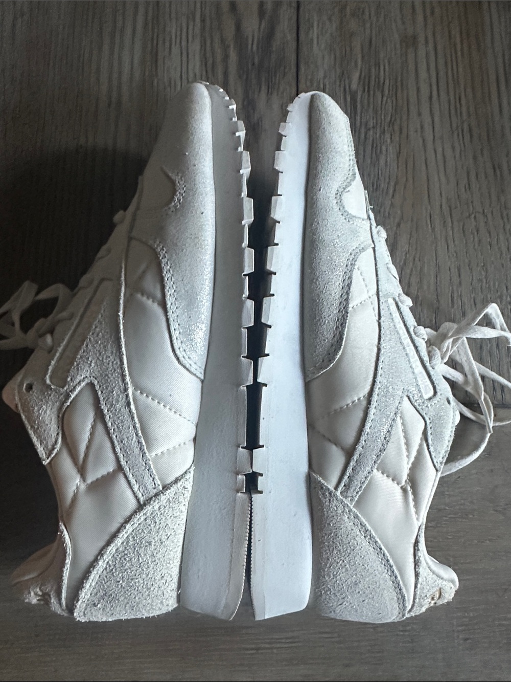 Reebok Classic Leather Alabaster Gold Metallic Sneakers Women's 8.5 Like New